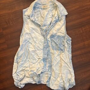 Bella Dahl - Jean Shirt - Collared Sleeveless Shirt - Jean like Shirt - Like NEW